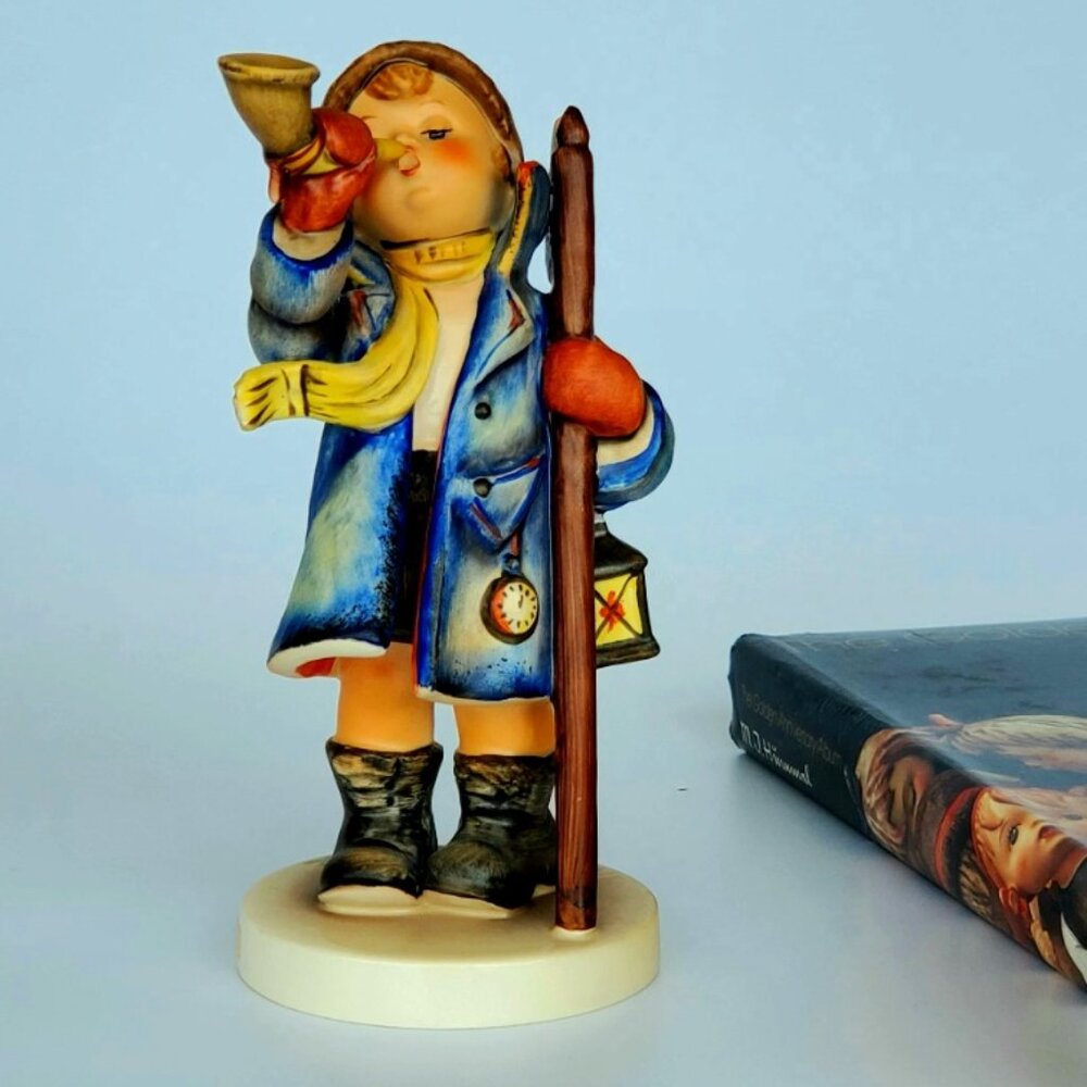 Hummel Figurine - TMK6 - Number 15/I - Hear Ye, Hear Ye